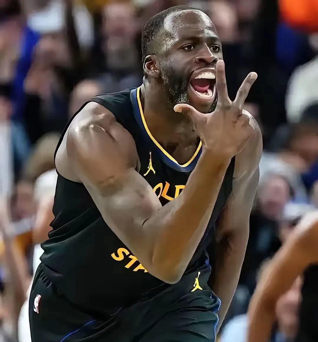 字母哥在MAD比赛中爆冷,夺冠引发热议!赛场气氛高涨 字母哥在MAD比赛中爆冷,夺冠引发热议!赛场气氛高涨