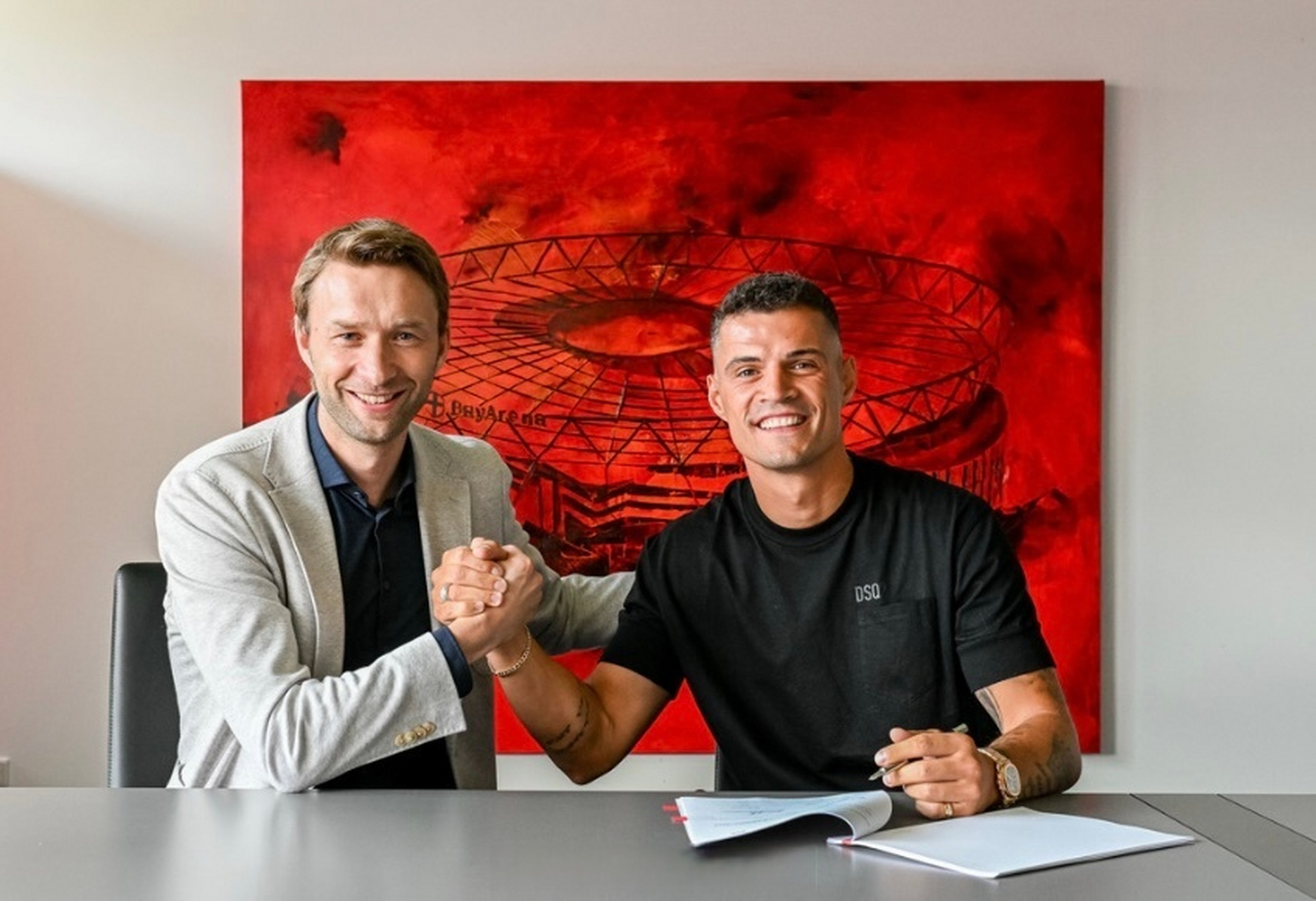 勒沃库森训练开放日；清晨官宣签约引欢呼；国王杯在即；资深球员宣示担当的简单介绍